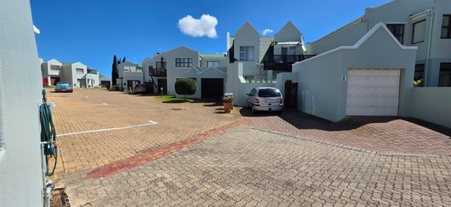 2 Bedroom Property for Sale in Stilbaai Wes Western Cape